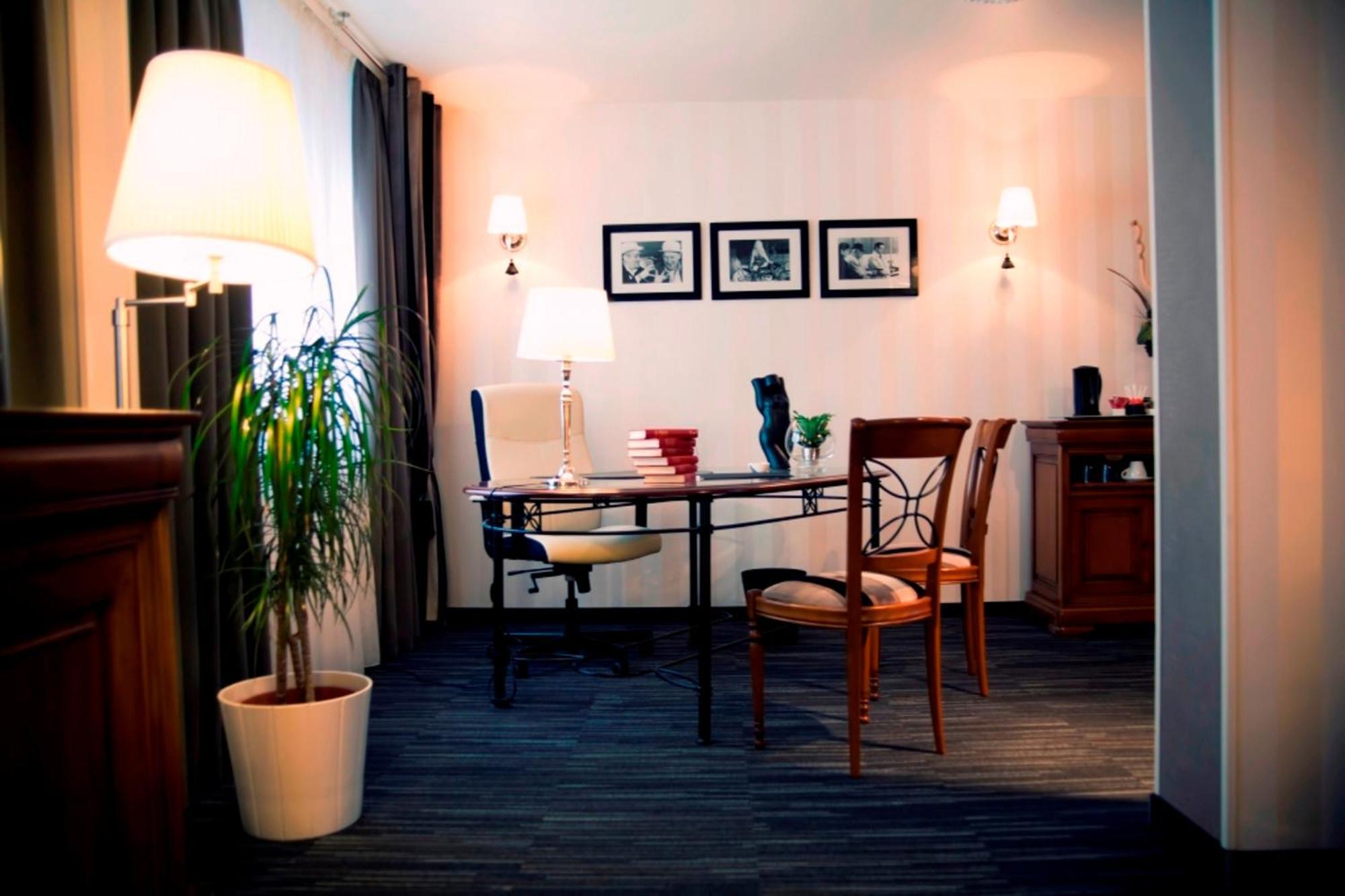 Dm Hotel Forbach Exterior foto