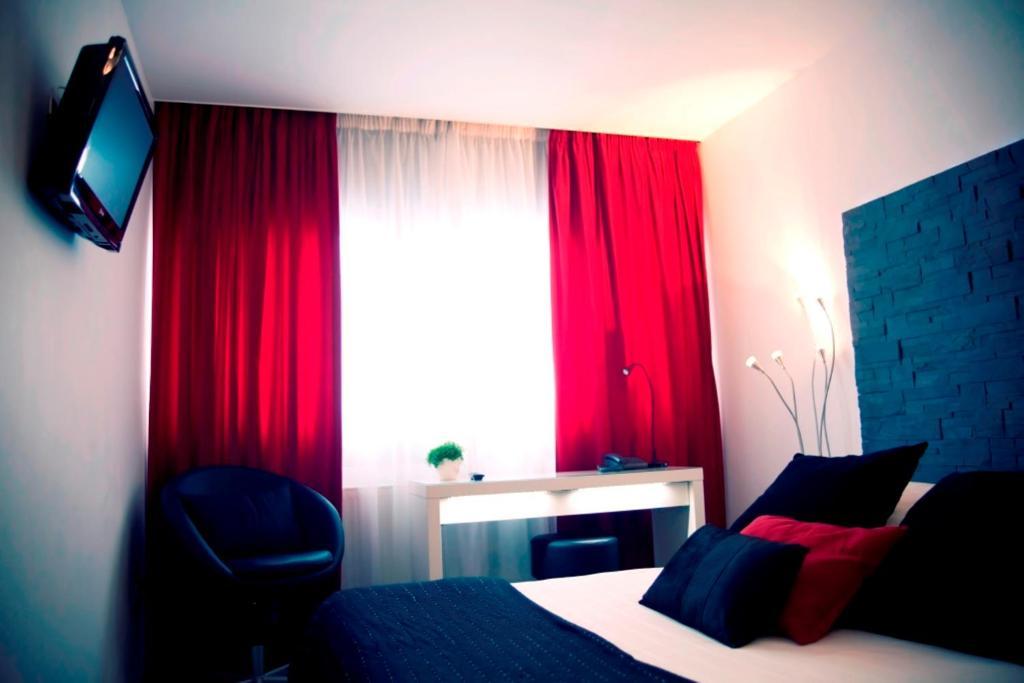 Dm Hotel Forbach Quarto foto